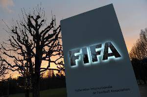 马卡：南美足联向FIFA提议，中场休息时间改为25分钟